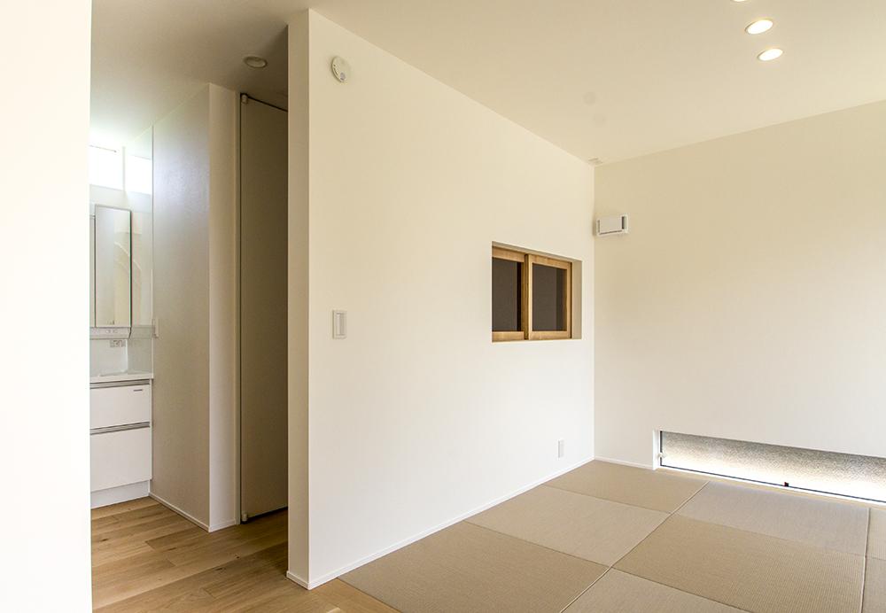 和室から作業部屋に明りを採る