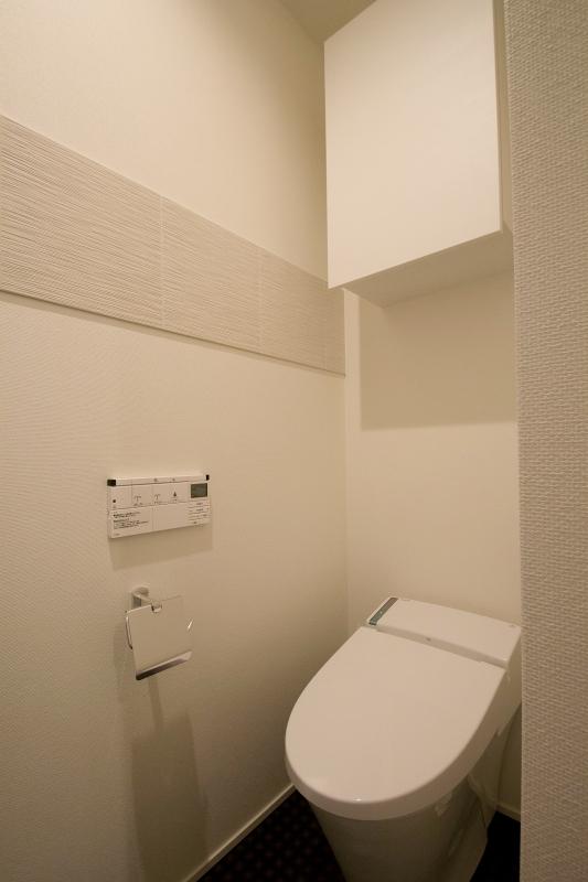 防臭効果のあるタイルを貼ったトイレ