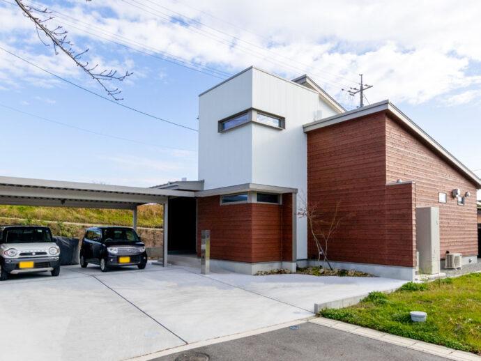 米子市小田原工務店が施工した新築2階建ての注文住宅、D様邸257の施工例アイキャッチ写真。